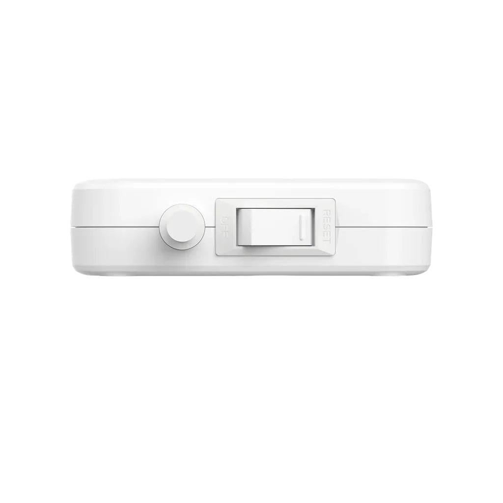 Buy MOMAX ONEPLUG 4 Outlet Power Strip with USB in Qatar