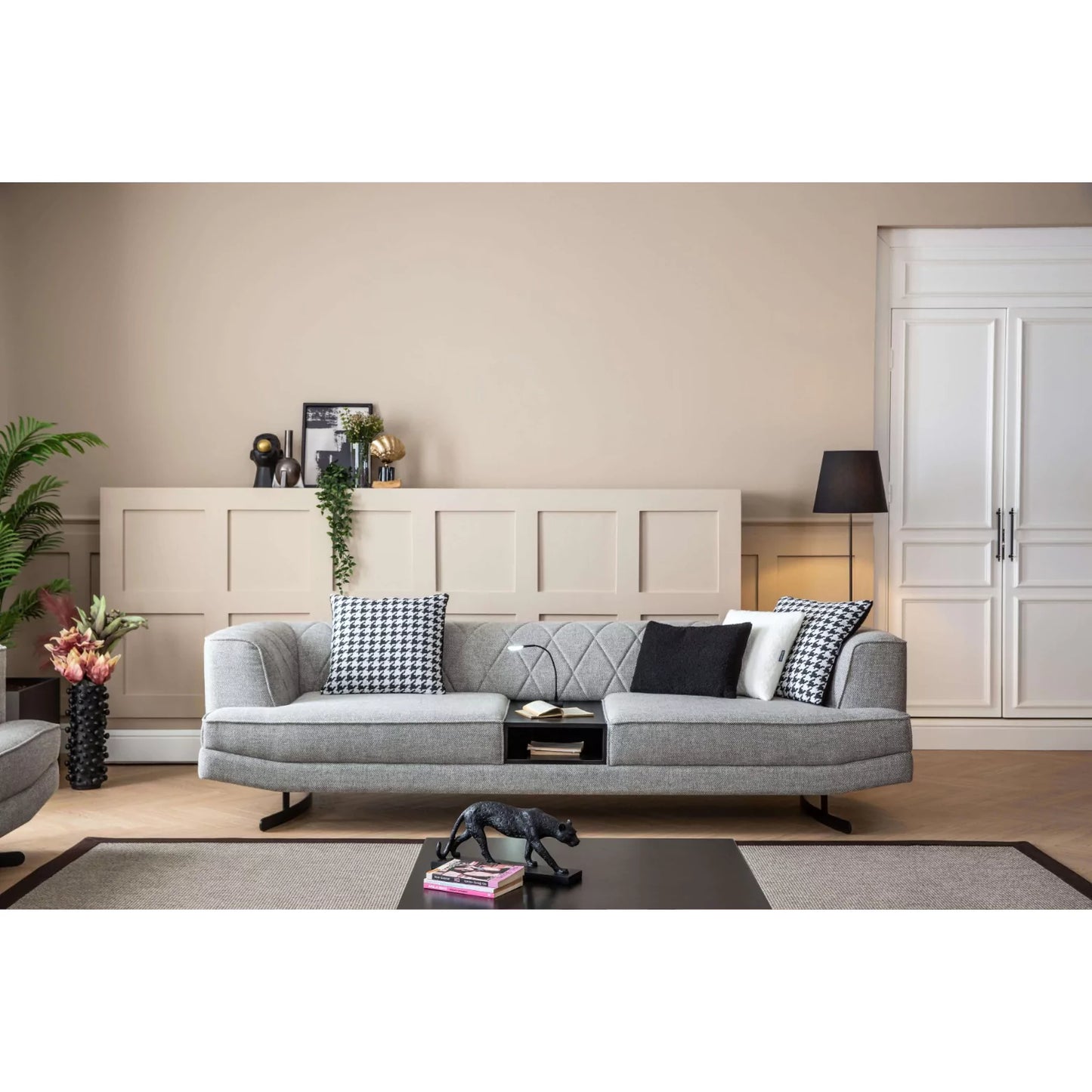 Grand Luxury - Sofa Set | Versace Frond view