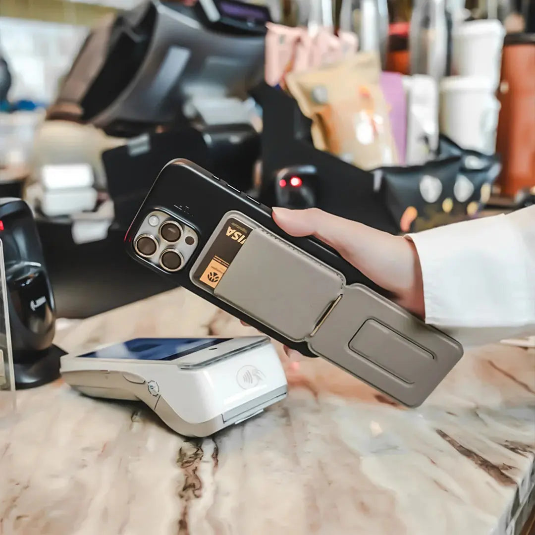 MOFT Snap Tripod Wallet MOVAS MagSafe Card Holder Qatar