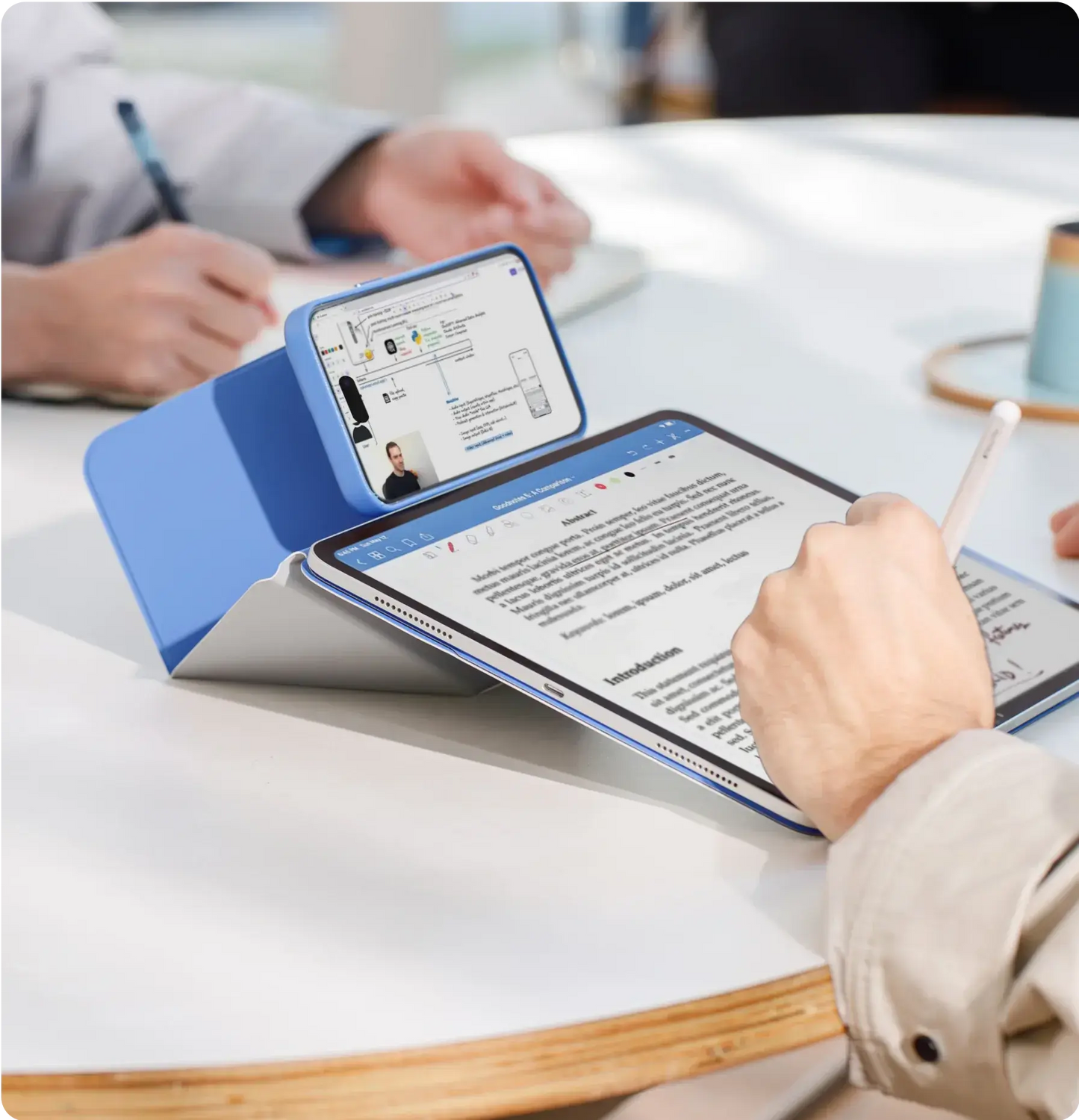MOFT Dynamic Folio for iPad Mini 6 - 7gen - Cement Alamat Qatar