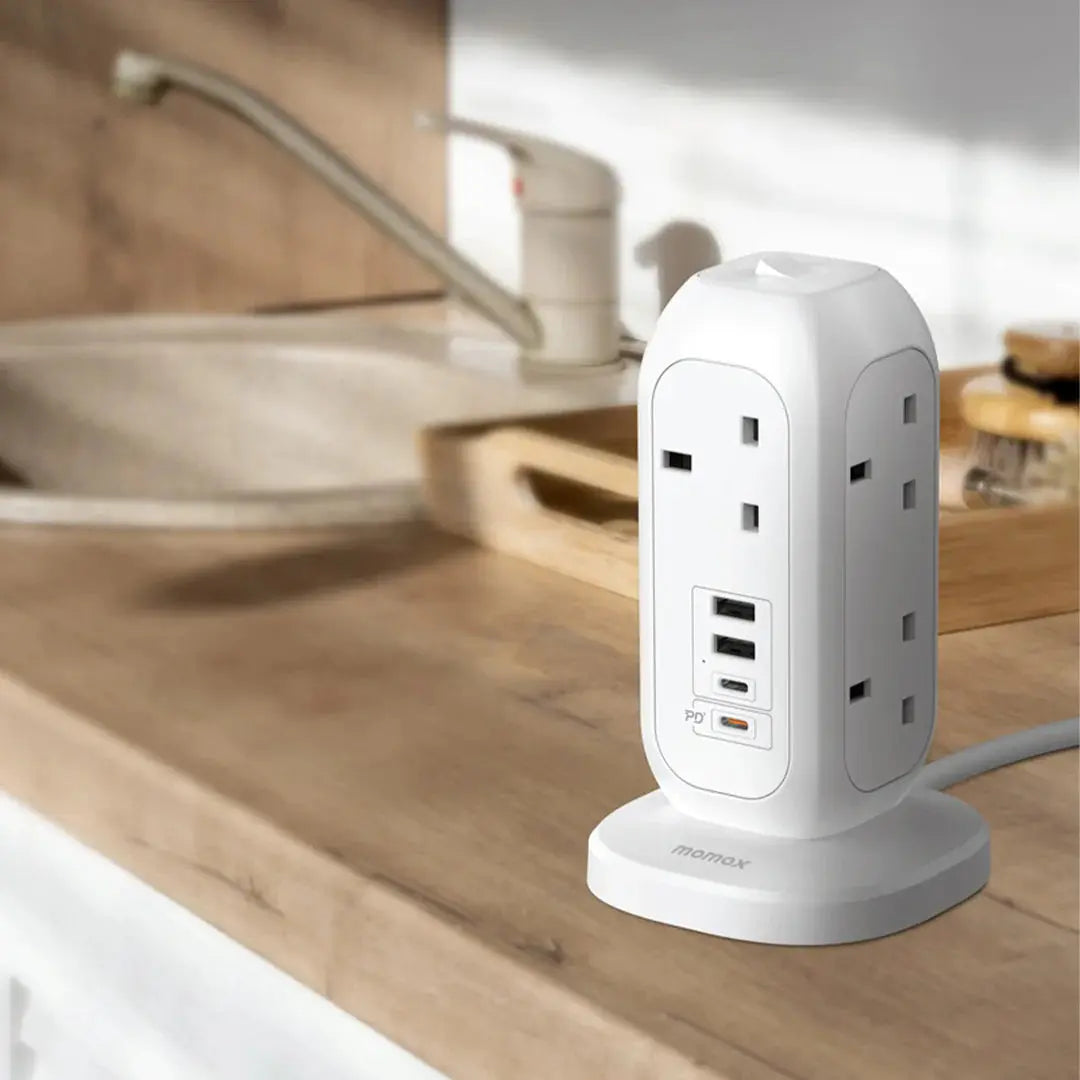 MOMAX OnePlug 7-Outlet Power Strip with USB | 3250W Surge-Protected Charging Hub Alamat Qatar