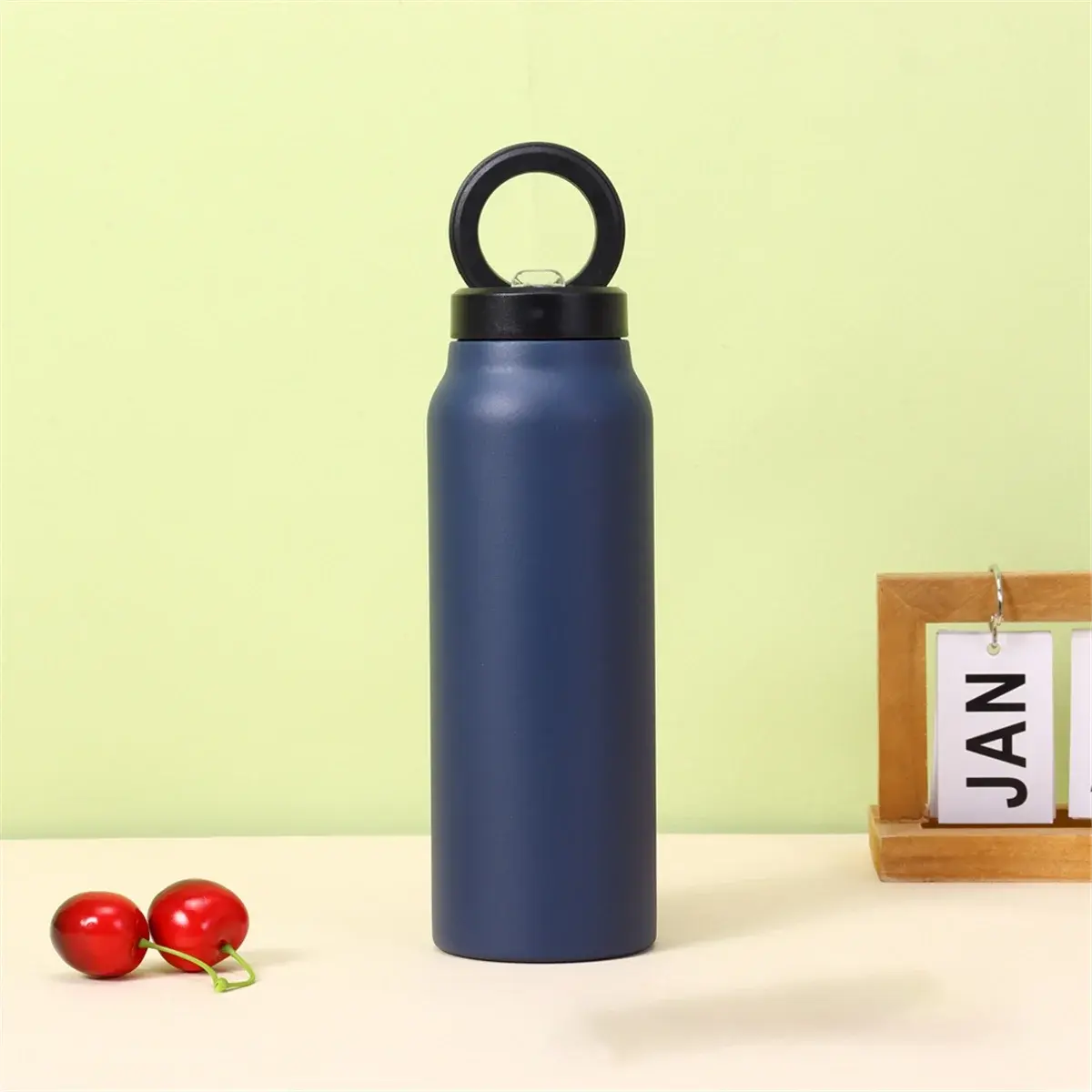 Stainless Steel Vacuum Water Bottle with MagSafe Magnetic Phone Holder - Scrollcart Qatar