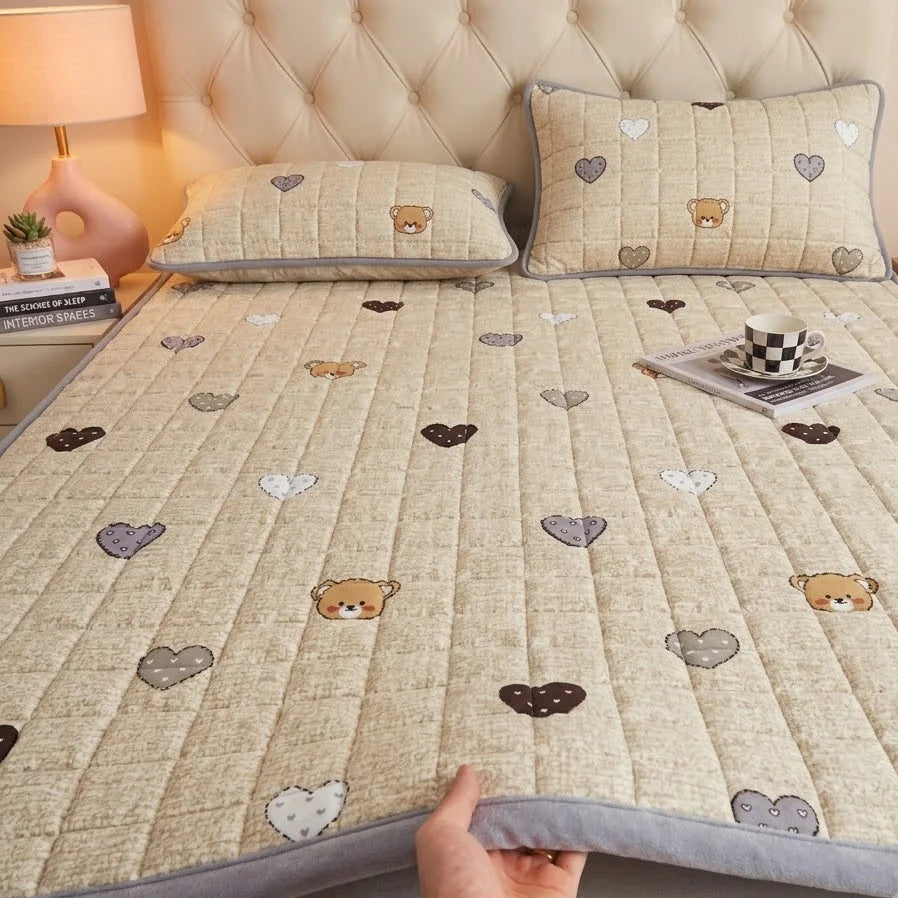 Mattress Topper Cover – Waterproof Bed Sheet Protector with 4-Side Elastic Strap