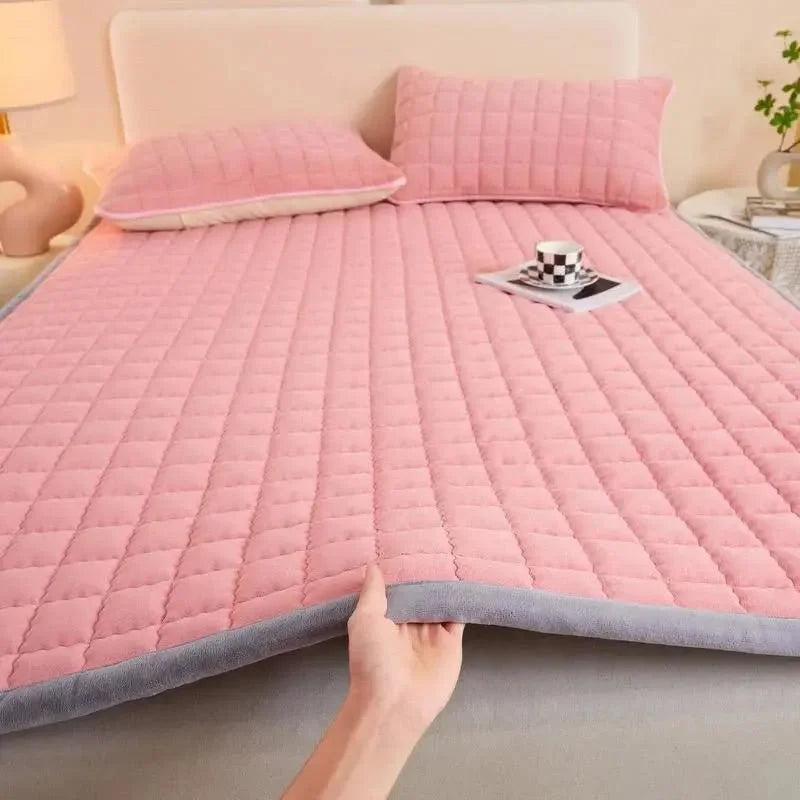 Mattress Topper Cover – Waterproof Bed Sheet Protector with 4-Side Elastic Strap
