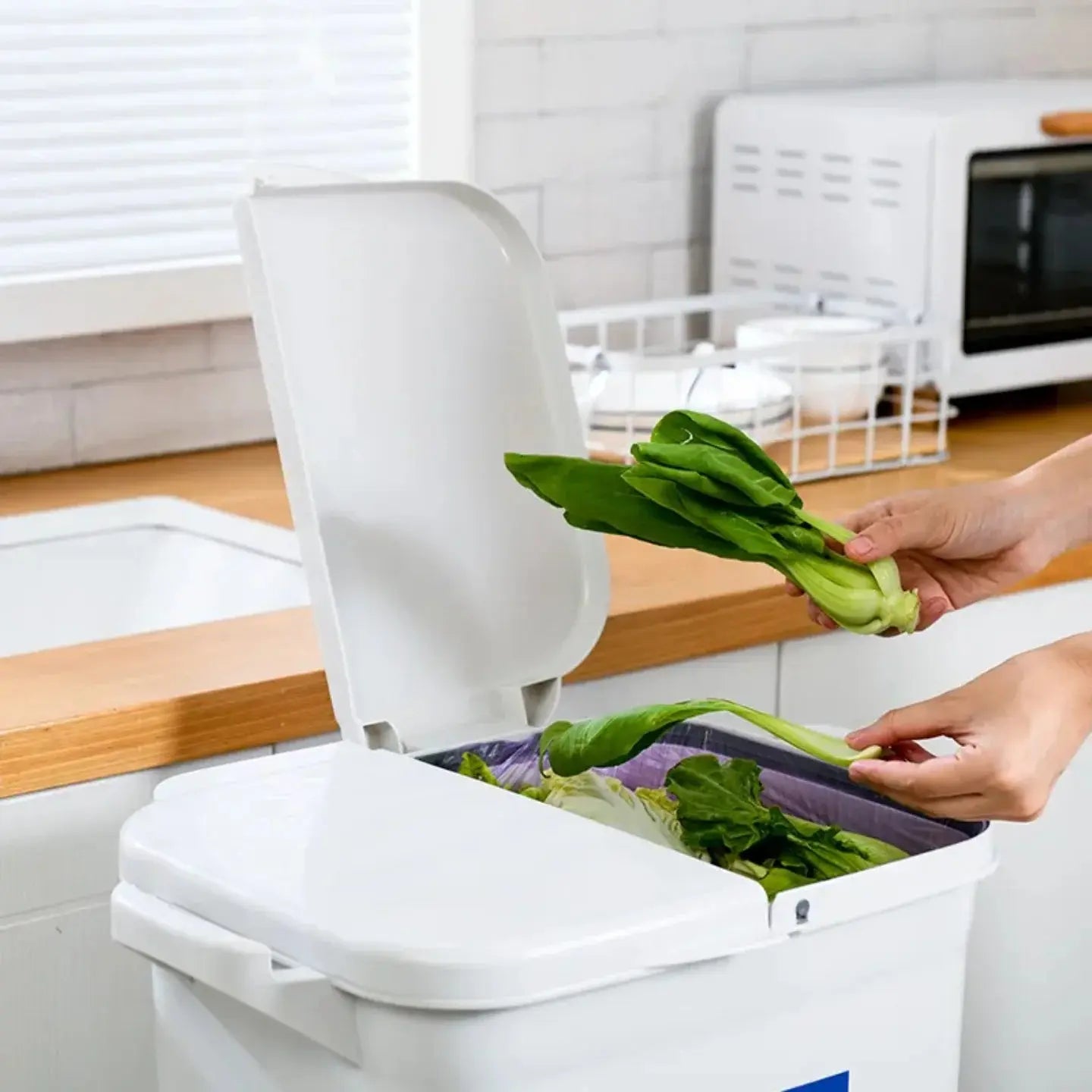 Buy 38L Large Garbage Kitchen Trash Can Price Qatar