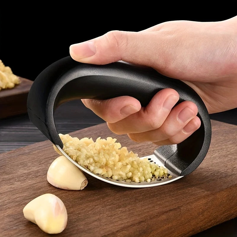 Buy Garlic Press, Grinder & Chopper Online in Qatar!