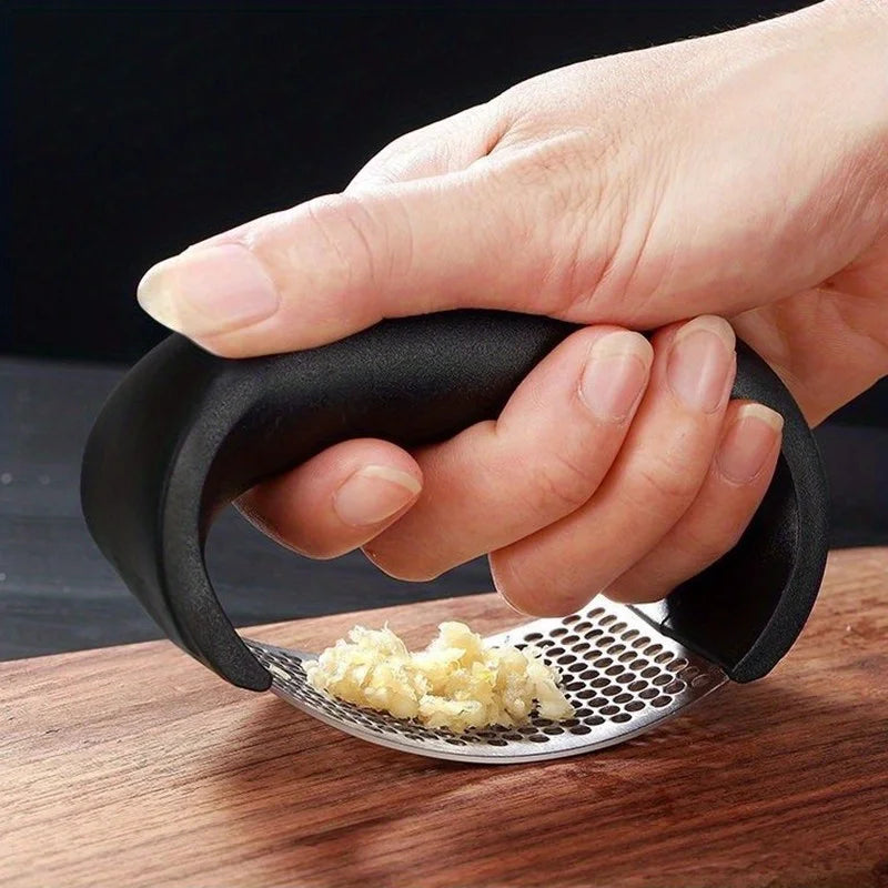 Buy Garlic Press, Grinder & Chopper Online in Qatar!