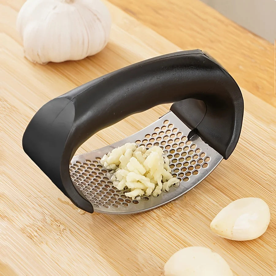 Buy Garlic Press, Grinder & Chopper Online in Qatar!