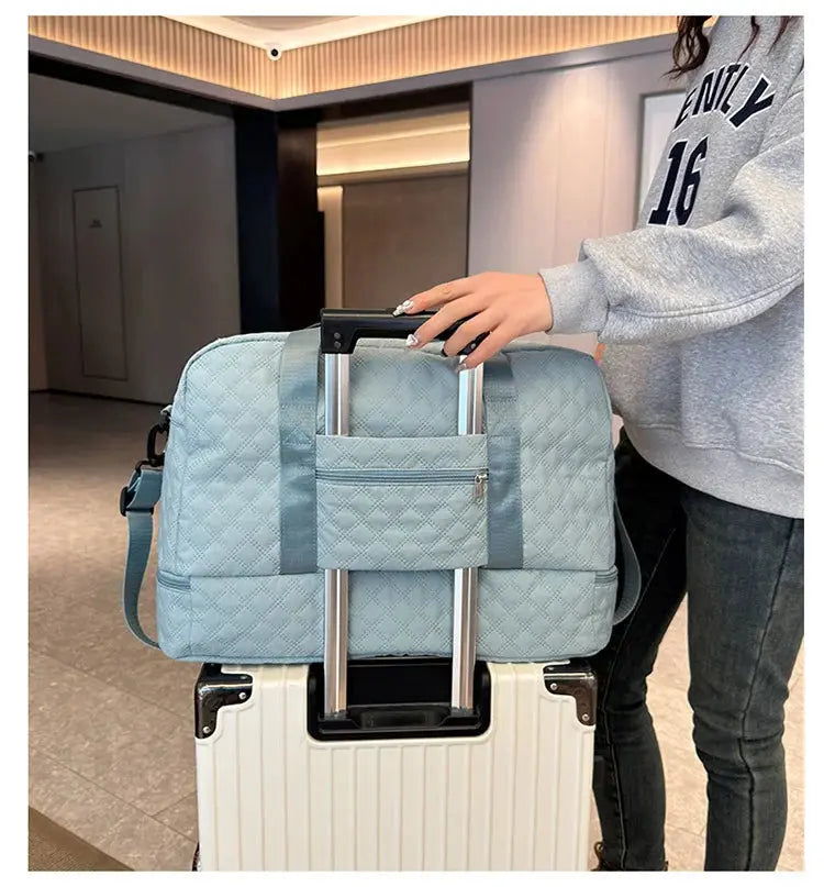 Buy Large Capacity Travel Bag Online in Qatar