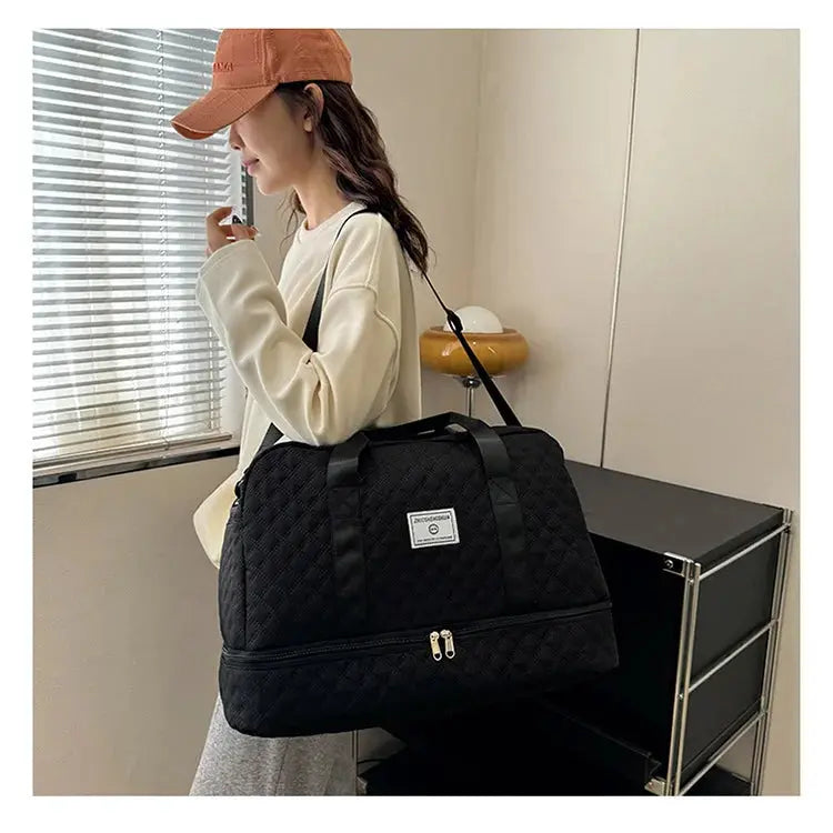Buy Large Capacity Travel Bag Online in Qatar