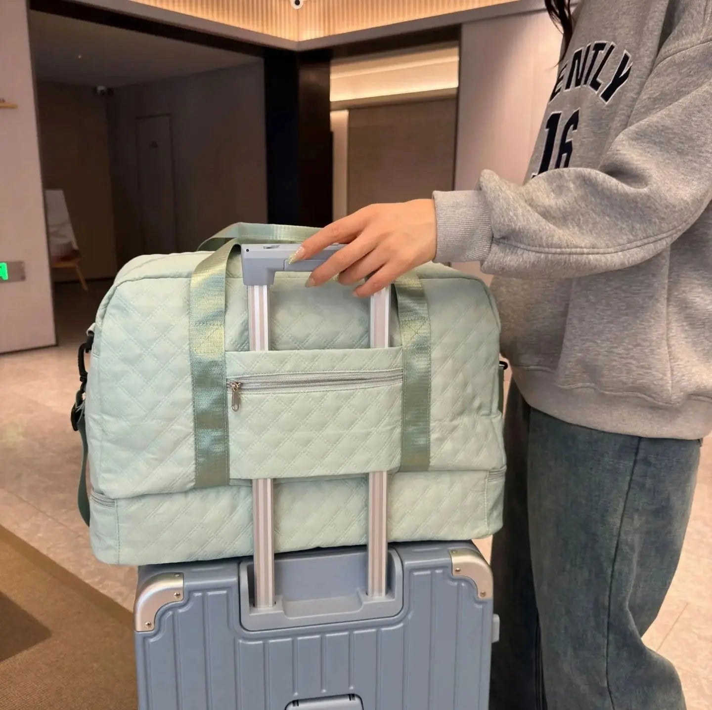 Buy Large Capacity Travel Bag Online in Qatar
