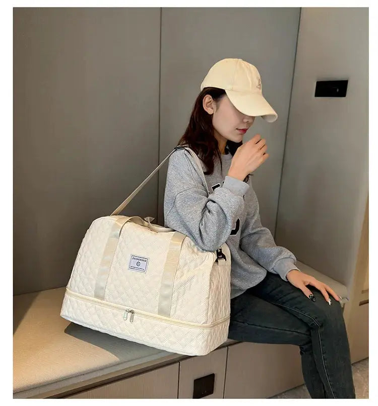 Buy Large Capacity Travel Bag Online in Qatar
