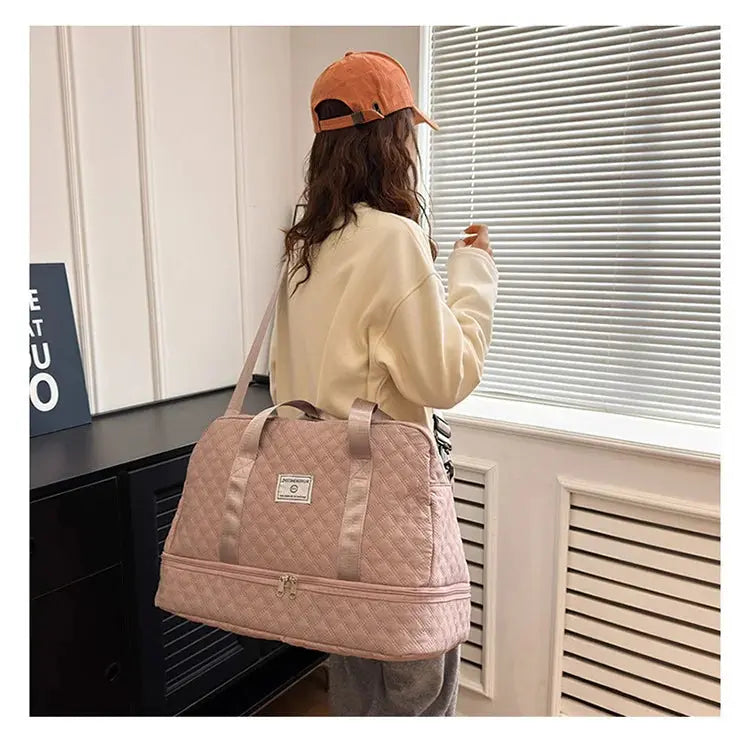 Buy Large Capacity Travel Bag Online in Qatar