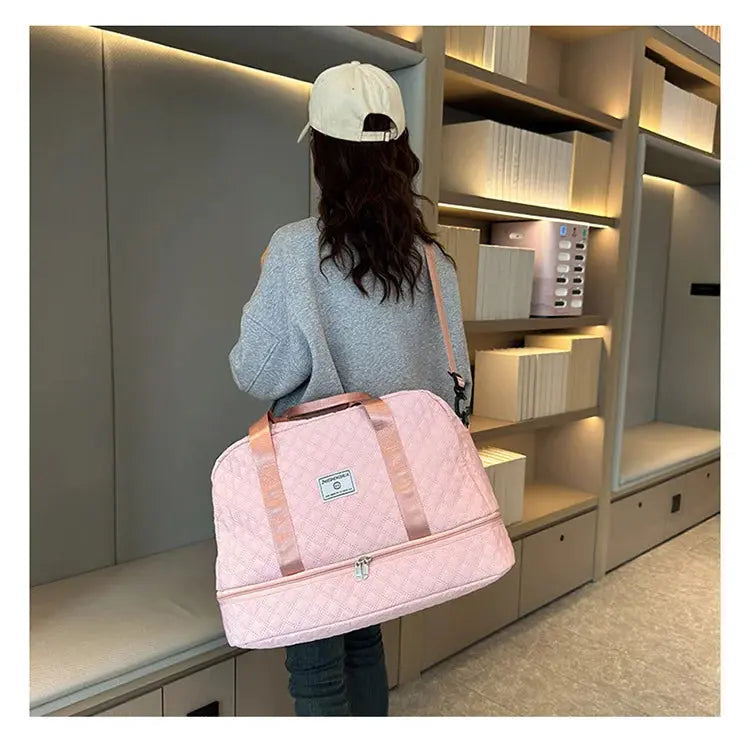 Buy Large Capacity Travel Bag Online in Qatar