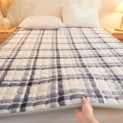 Ultra soft Mattress Topper Cover - Bed sheet Protector with 4 Side Elastic Strap