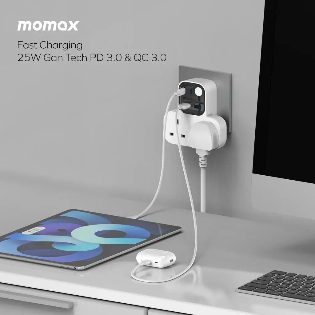 MOMAX One plug 3-Outlet T-Shaped Extension Socket With USB