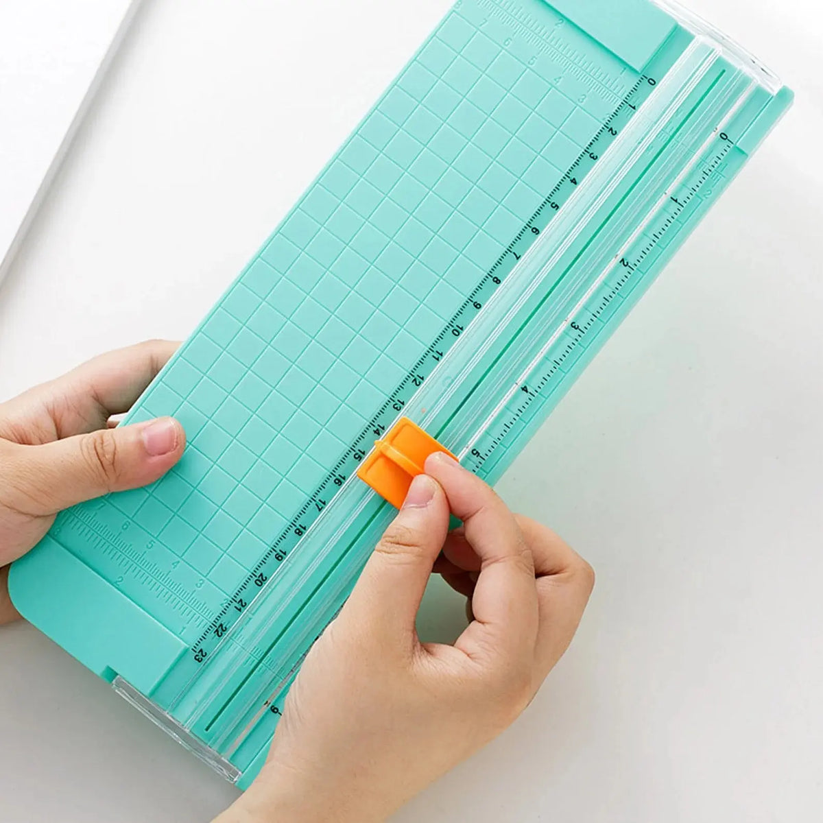 Mini Paper Cutter – Portable Paper Trimmer for Crafts, Photos & Labels Scrollcart Qatar 