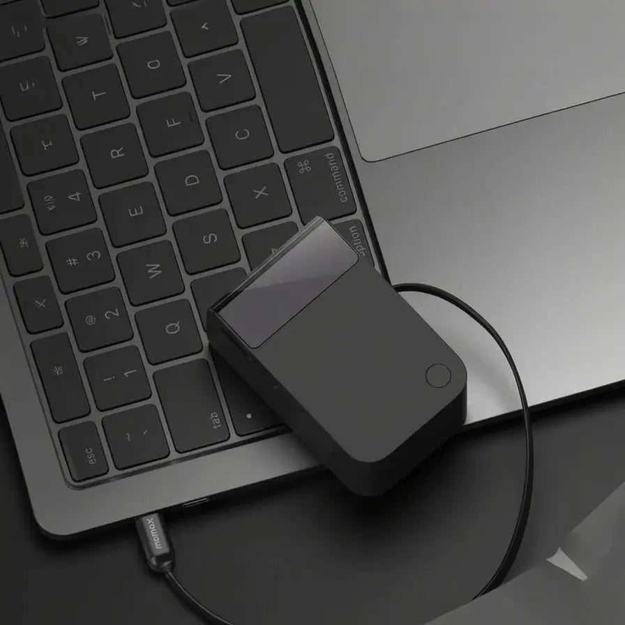 Momax 1-PAC Pass Mini+ 10000mAh 2-in-1 Battery Pack with Built-in Retractable USB-C Cable | 45W Fast Charging – Titanium Scrollcart Qatar 