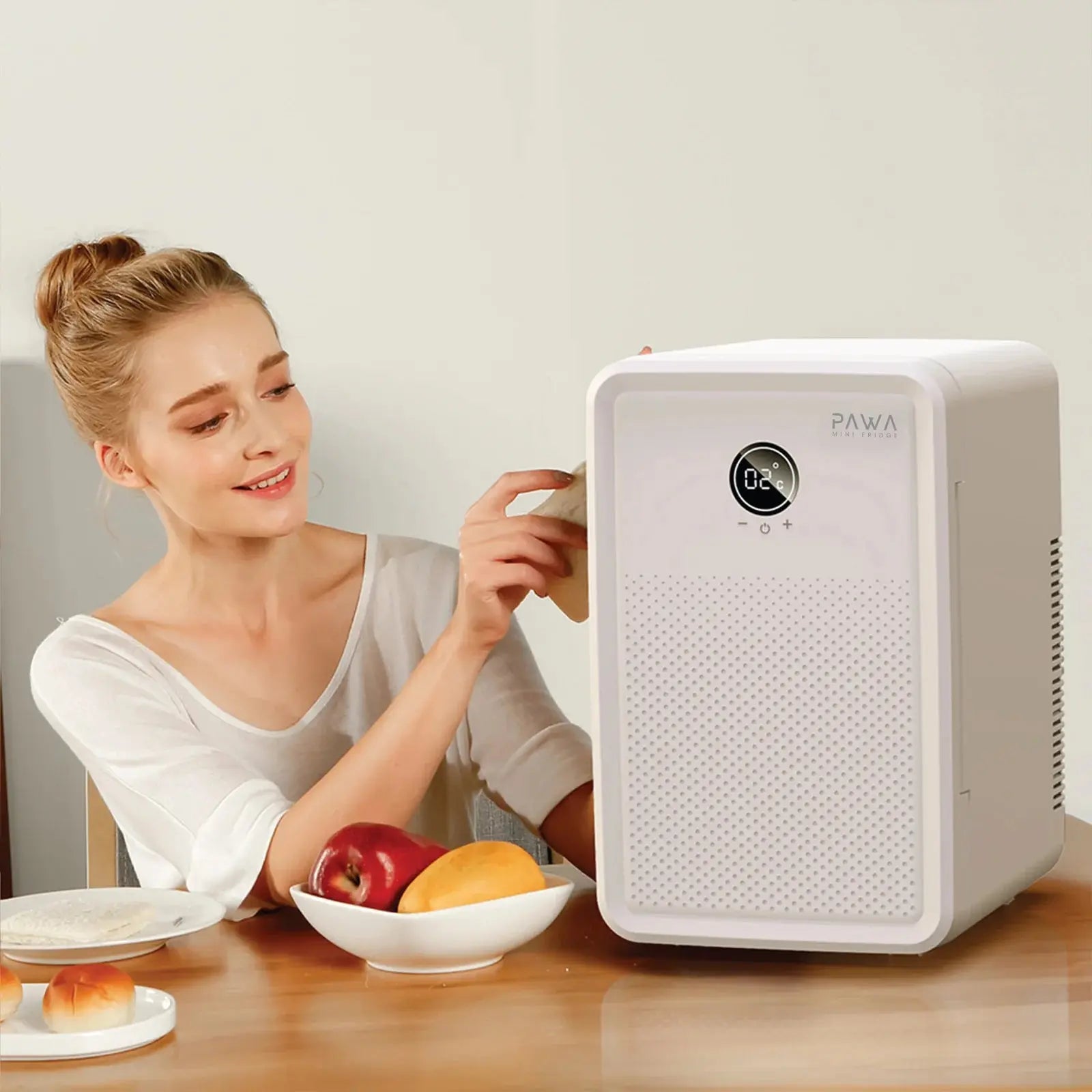 PAWA Chill Mini 10L Portable Mini Fridge – Hot & Cold Scrollcart Qatar 