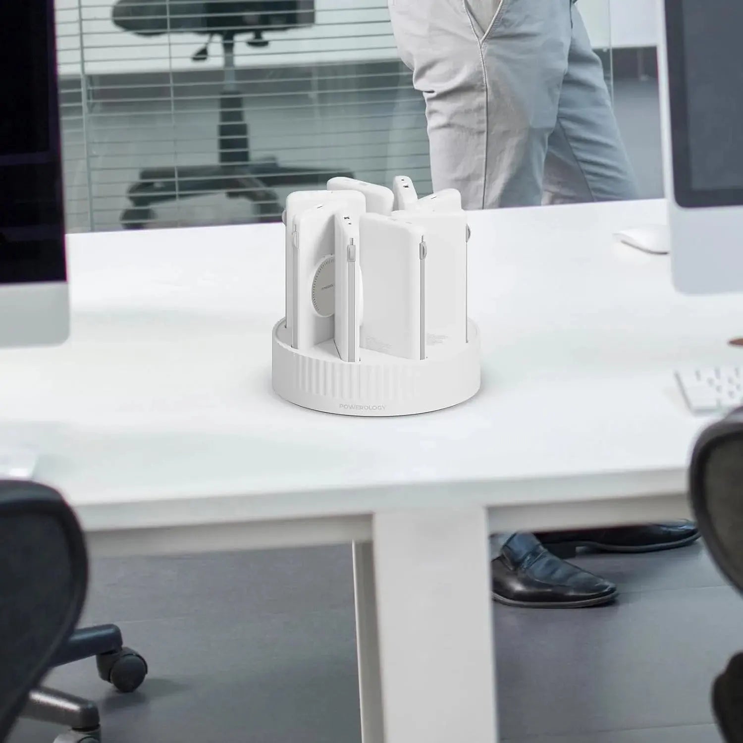 Powerology 8 in 1 10000mAh PD 120W wireless power bank charging station white in Doha Qatar