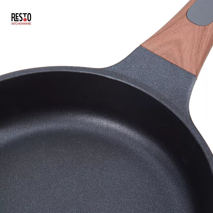 RESTO 93510 Frypan 26cm – Non-Stick Cast Aluminum Qatar
