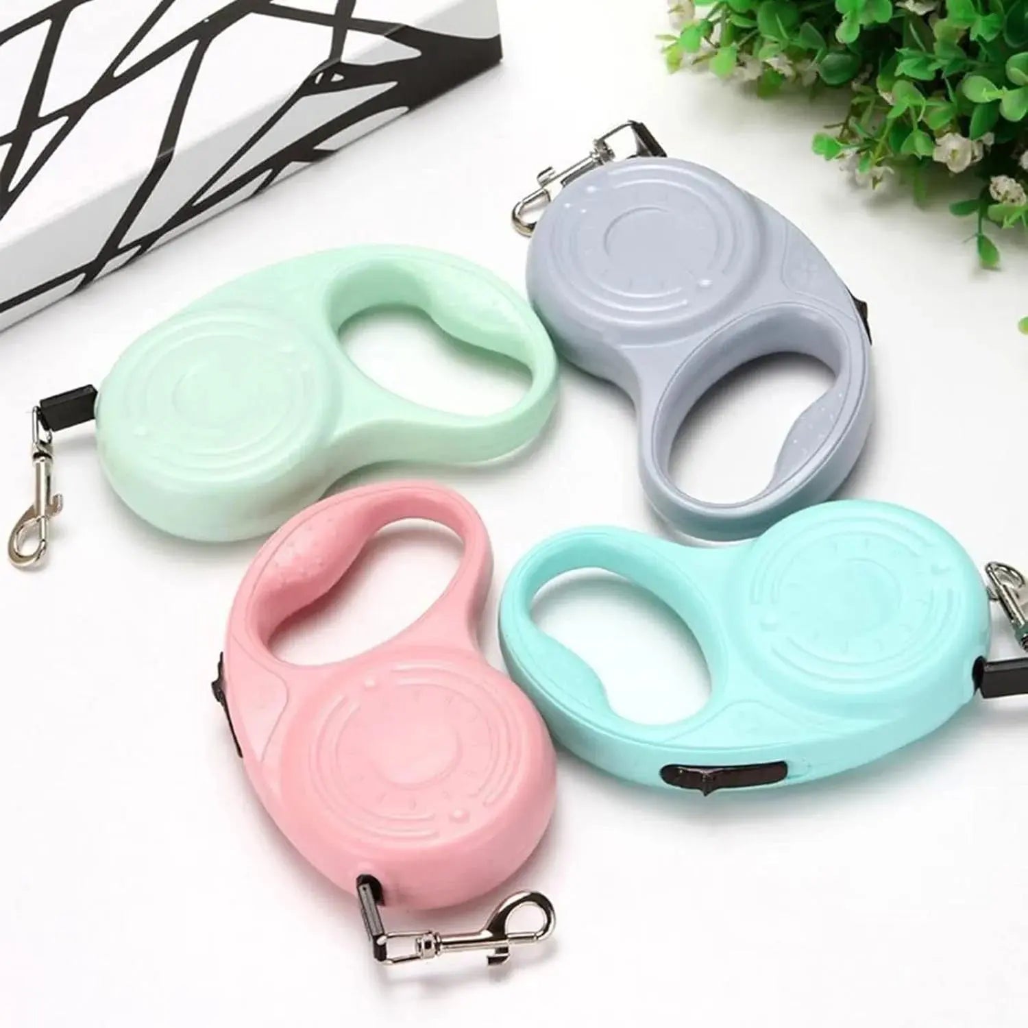 Retractable Dog Leash with Lock System-5M Price Doha Qatar