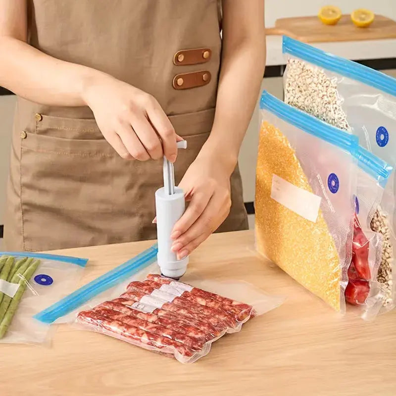 Reusable Vacuum Storage & Compression Space-Saver Bags with Travel Hand Pump Scrollcart Qatar 