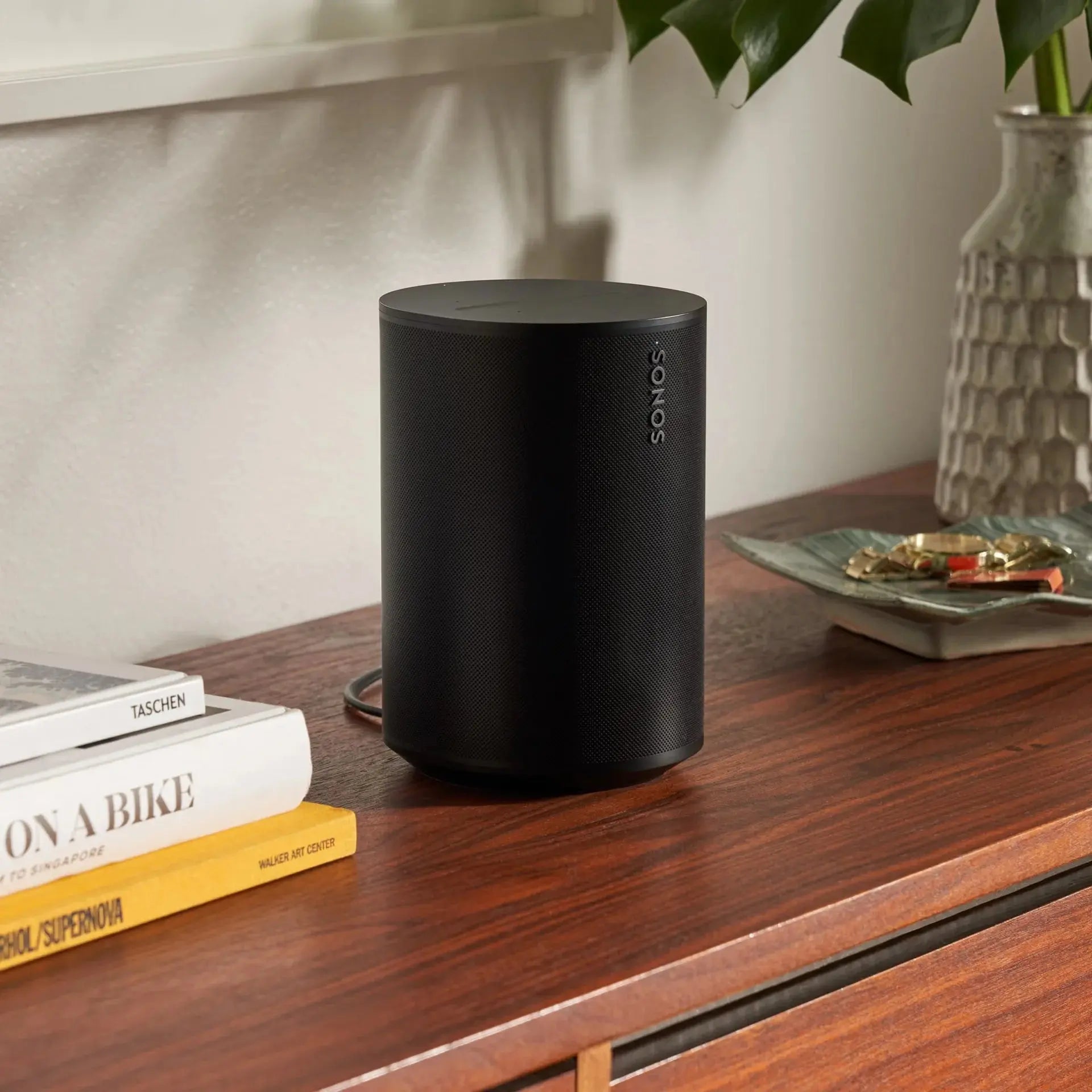Sonos Era 100 Smart Wireless Stereo Speaker Doha Qatar