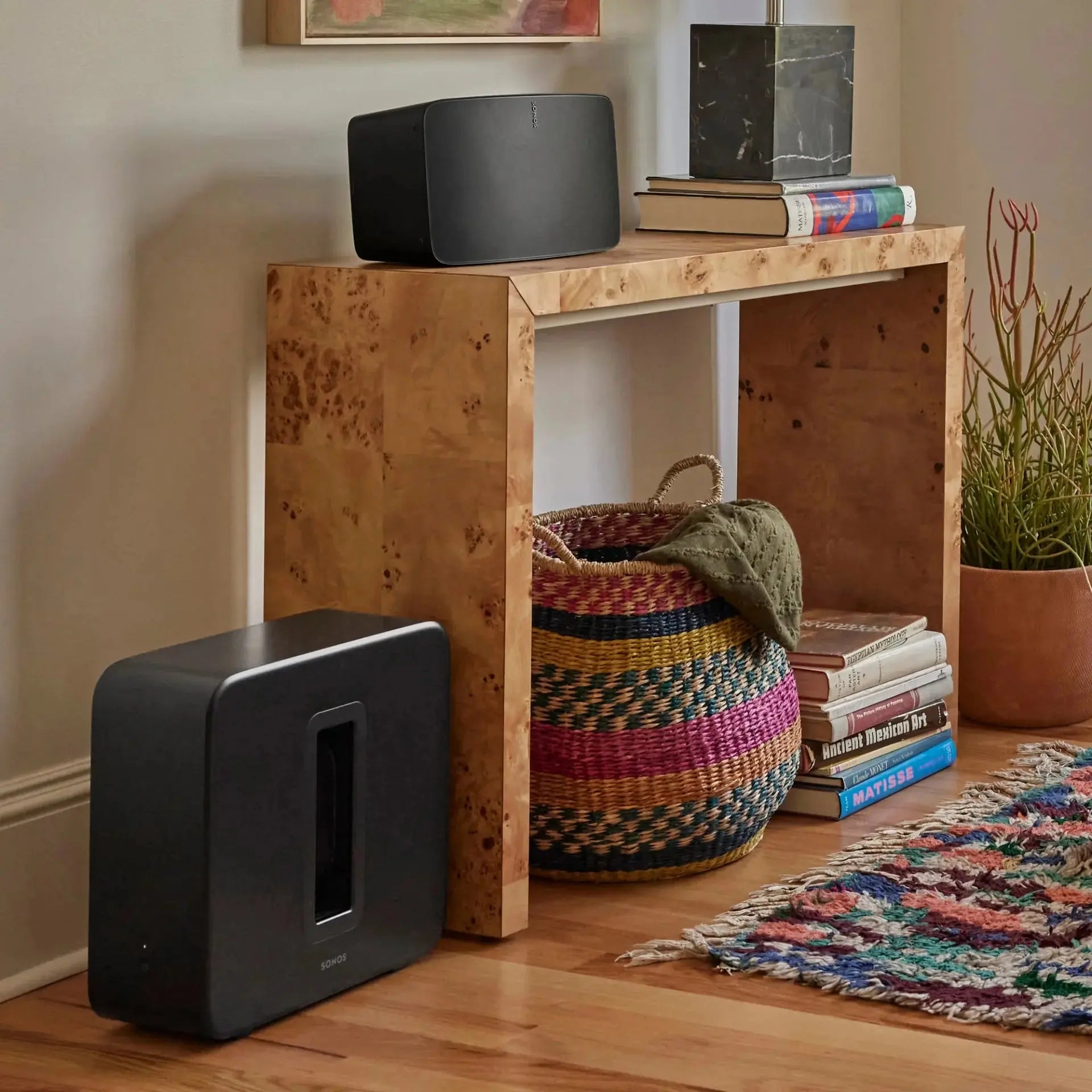 Sonos Sub 4 Premium Wireless Subwoofer -Black Scrollcart Qatar 