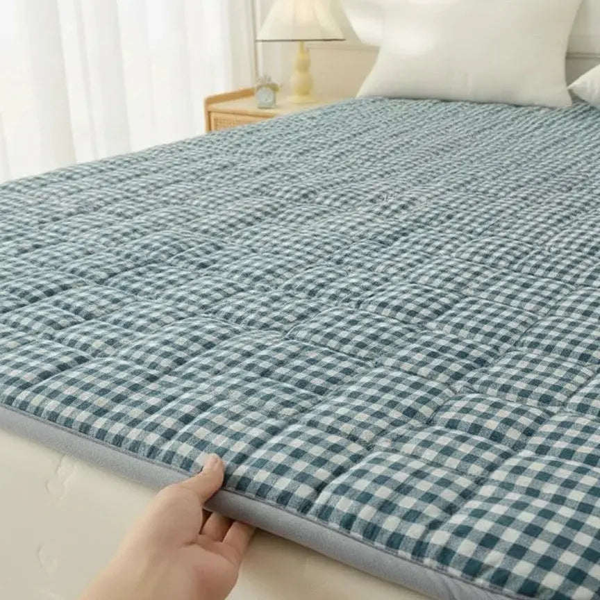 Ultra soft Mattress Topper Cover - Bed sheet Protector with 4 Side Elastic Strap - Scrollcart Qatar