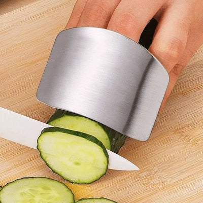 Metal Finger Guard: Keep fingers safe while slicing vegetables in the kitchen - Scrollcart Qatar