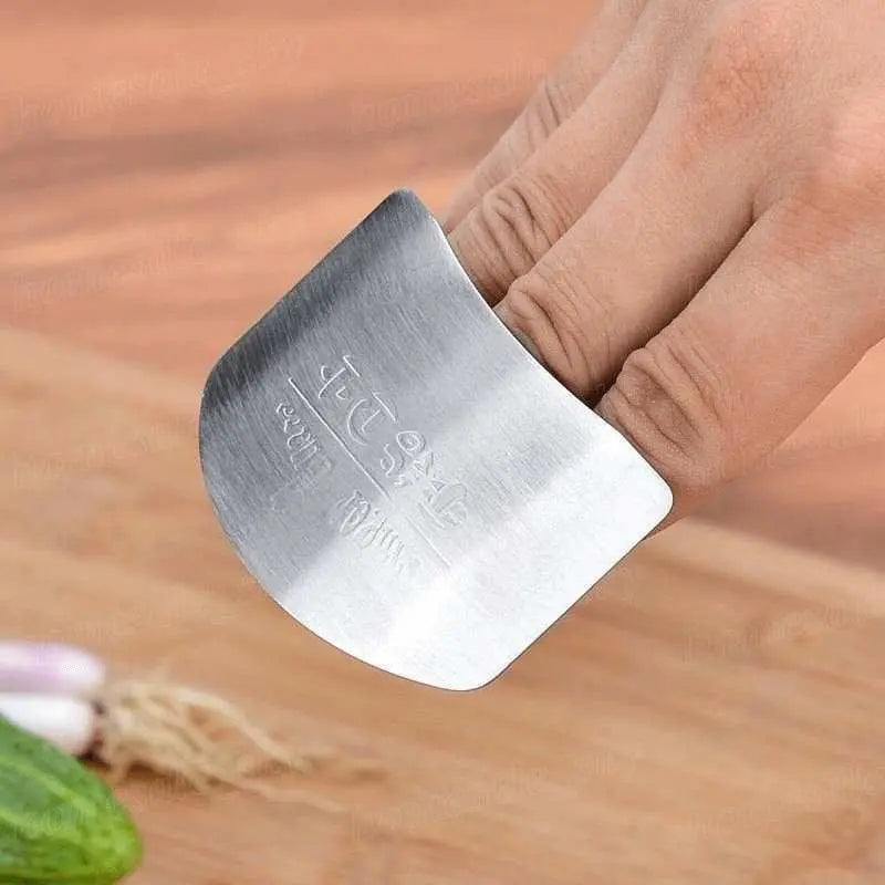 Metal Finger Guard: Keep fingers safe while slicing vegetables in the kitchen - Scrollcart Qatar