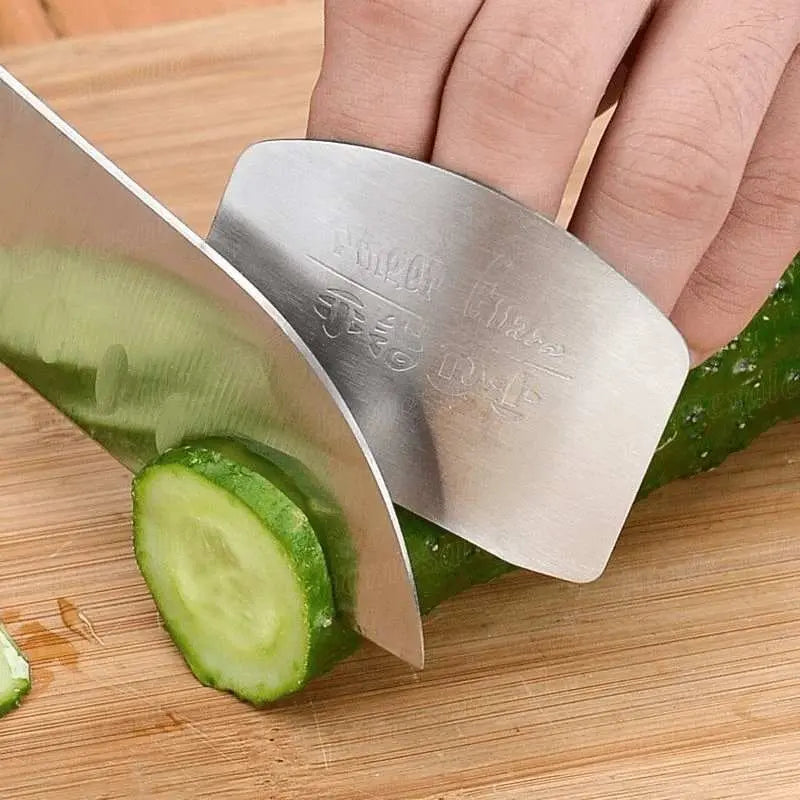 Metal Finger Guard: Keep fingers safe while slicing vegetables in the kitchen - Scrollcart Qatar